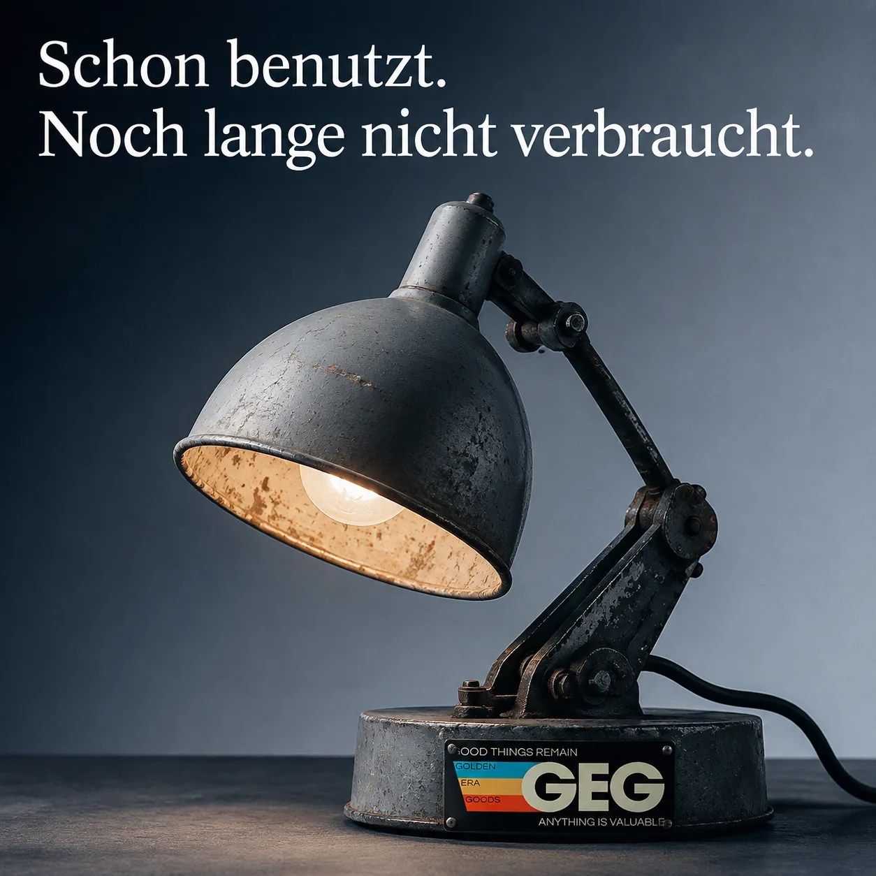 Alte Werkstattlampe mit Gebrauchsspuren