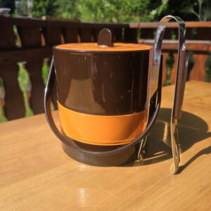 Eiswürfelbehälter Orange Braun