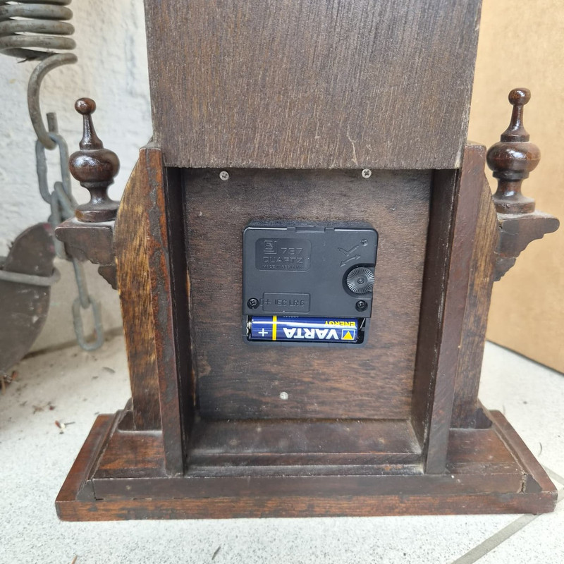 Historismus Tischuhr aus Holz – Bild 2